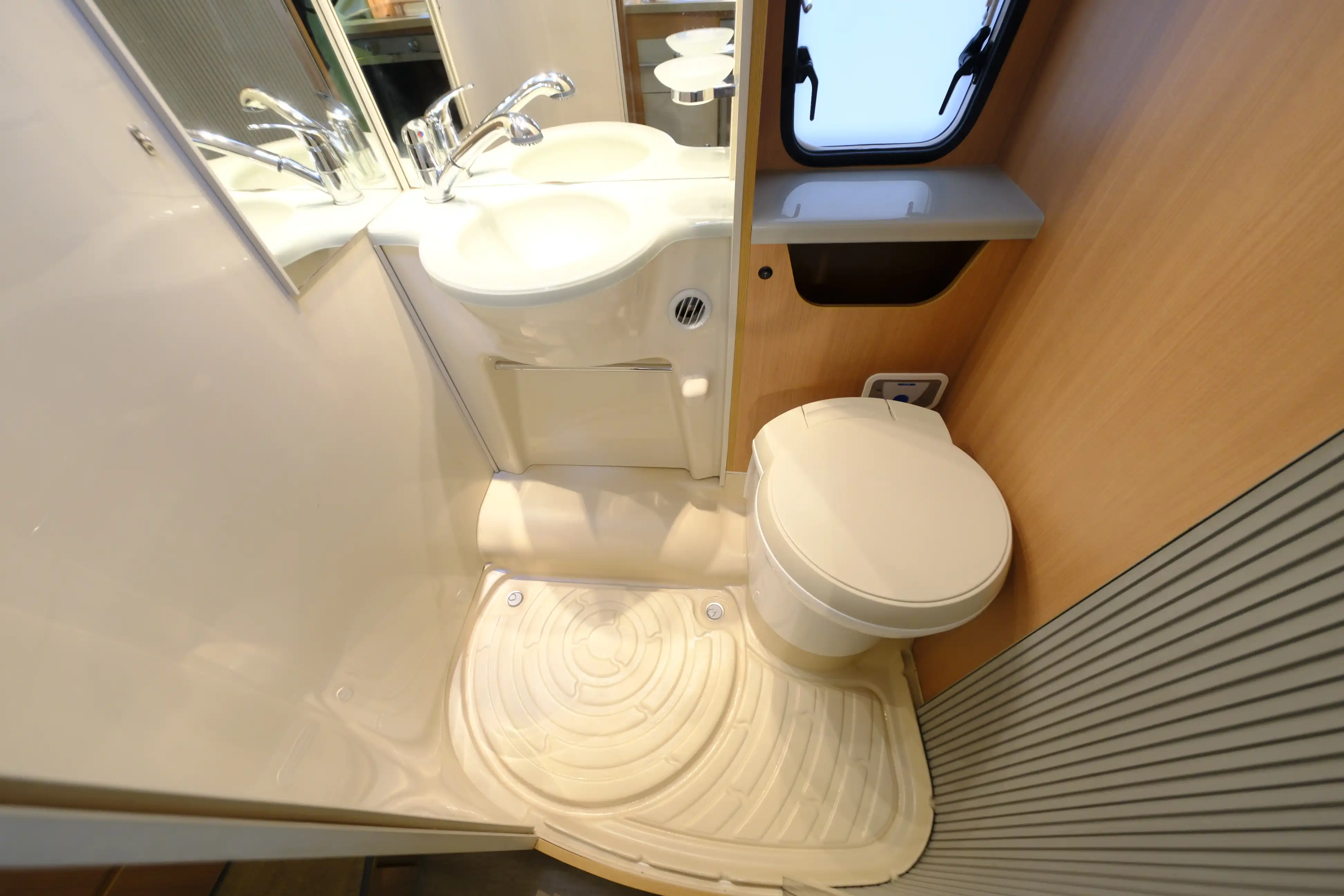 CHAUSSON Flash 04 - Ansicht 13